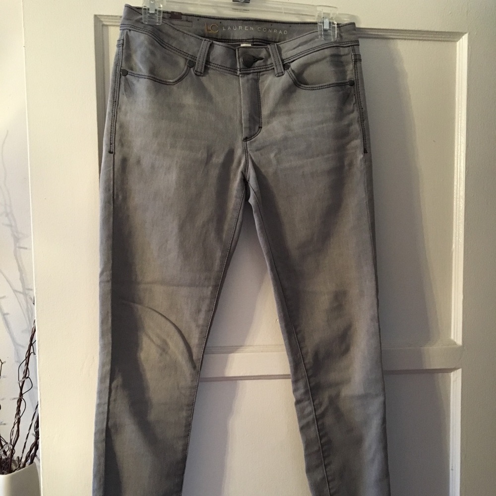 Lauren Conrad grey jeggings Size 4 short